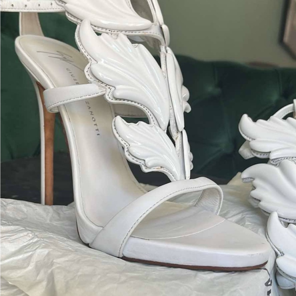 Giuseppe Zanotti White Leaf Detail Heels